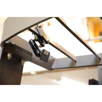 Brodit úchyt s kulovými čepy, délka 140 mm, na hranatý profil 5-130mm a šířkou max. 72mm, AMPS