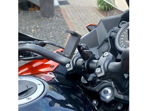 Brodit MOTO mobiltelefontartó 56-92 mm, kar 40 mm, kormány 20-32 mm