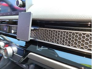 Brodit Монтажна скоба ProClip за Honda Civic 22-24, в центъра