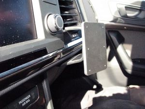 Brodit Suport de montare ProClip pentru Seat Ateca 17-23, centru dreapta