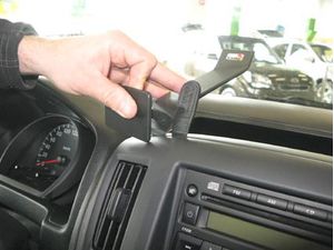 Brodit Монтажна скоба ProClip за Nissan Evalia 10-21/NV200 10-23, по средата