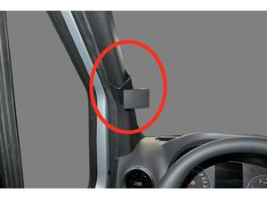Brodit ProClip montážní konzole pro Mercedes Benz Sprinter 19-24, vlevo na sloupek