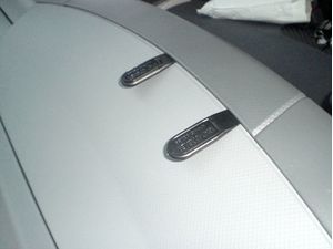 Brodit ProClip montážní konzole pro Isuzu N 08-24/Chevrolet W/GMC W 08-18, na střed