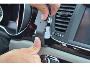 Brodit ProClip rögzítő konzol a Kia Carnival / Sedona 15-21