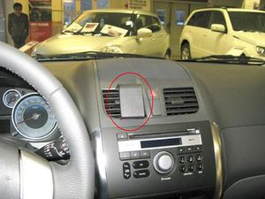 Brodit Монтажна скоба ProClip за Suzuki SX4 11-15, по средата