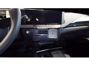 Brodit ProClip Opel Astra 22-26, za sredino