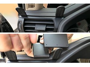 Brodit ProClip montážní konzole pro Toyota LandCruiser 300 21-23, vlevo nad mřížku ventilace
