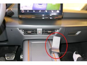 Brodit ProClip montážní konzole pro Seat Born/Cupra Born 22-24, na střed