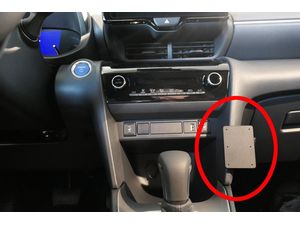 Brodit ProClip montážní konzole pro Toyota Yaris Cross 22-24, na střed