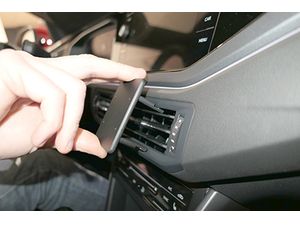 Brodit ProClip montážní konzole pro Volkswagen Taigo 22-24, na střed