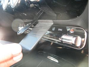 Brodit Монтажна скоба ProClip за Mercedes Benz A-Class 18-24/CLA-Class 19-24, за централно окачване