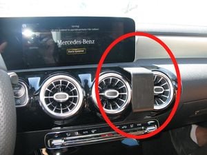 Brodit Монтажна скоба ProClip за Mercedes Benz A-Class 18-24/CLA-Class 19-24, за централно окачване