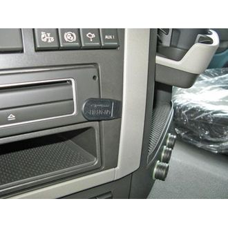 Brodit ProClip montážní konzole pro Volvo FM 14-20, na střed vpravo