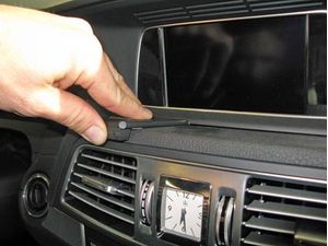 Brodit Монтажна скоба ProClip за Mercedes Benz E-Class Convertible/Coupé 14-17, централна лява