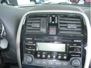 Brodit ProClip montážní konzole pro Nissan Micra 14-17, na střed vlevo