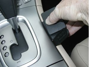 Brodit ProClip montážní konzole pro Subaru B9 Tribeca 06-14, na středový tunel