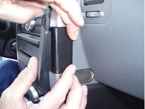 Brodit ProClip montážní konzole pro Nissan X-Trail 08-13, na střed