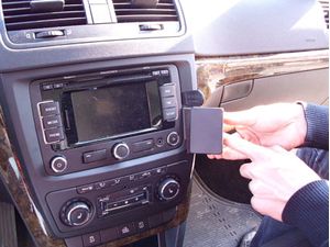 Brodit Suport de montare ProClip pentru Skoda Yeti 10-17 (doar pentru Amundsen și Balero), centru dreapta