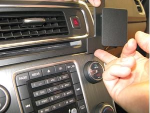 Brodit Монтажна скоба ProClip за Volvo V60/S60 11-18, централна дясна част