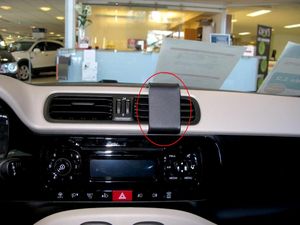 Brodit ProClip montážní konzole pro Fiat Panda 13-21, na střed