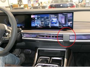 Brodit Монтажна скоба ProClip за BMW i7 G70 23-, в центъра