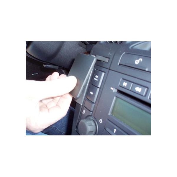 Brodit ProClip montážní konzole pro Land Rover Freelander 2 07-13/LR2 08-15, na střed vlevo