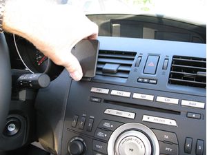 Brodit Монтажна скоба ProClip за Mazda 3 10-13, в центъра
