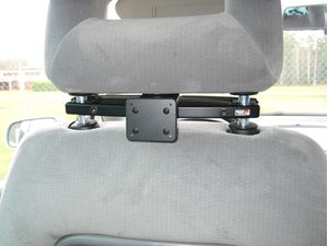 Brodit montážní konzole na opěrku hlavy pro držák Brodit, rozteč 151-211 mm