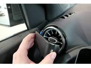 Brodit ProClip pentru Mercedes Benz B-Class 19-23/GLA/GLB-Class 20-23/EQA 22-23, grila din stânga