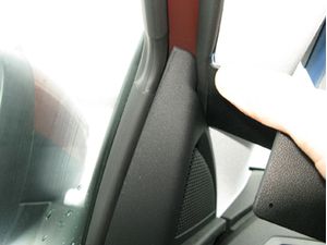Brodit ProClip montážní konzole pro Peugeot 3008 17-24/Peugeot 5008 SUV 18-24, vlevo na sloupek