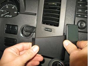 Brodit ProClip pro Mercedes Benz Sprinter 07-18, na střed pod mřížku ventilace