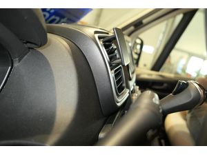 Brodit ProClip montážní konzole pro Fiat Ducato 22-24, na střed vlevo