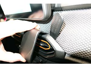 Brodit ProClip montážní konzole pro Dacia Sandero 21-24/Jogger 22-24, na střed
