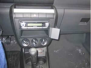 Brodit ProClip montážní konzole pro Volkswagen Fox 05-11, na střed