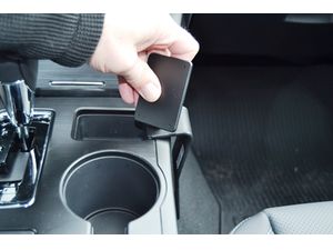 Brodit ProClip montážní konzole pro Subaru Legacy 15-21, na střed vpravo dolů