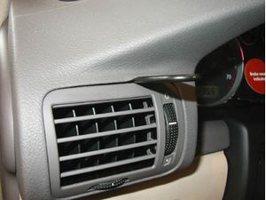 Brodit Suport de montare ProClip pentru Volkswagen Passat 97-05, stânga pe grilă