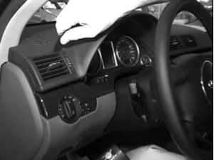 Brodit Suport de montare ProClip pentru Audi A4 Avant 02-07/Sedan 01-07, stânga pe grila de ventilație