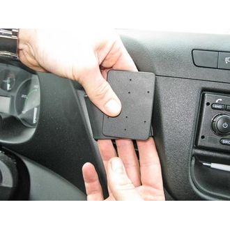 Brodit Монтажна скоба ProClip за Iveco Daily 15-24, за център
