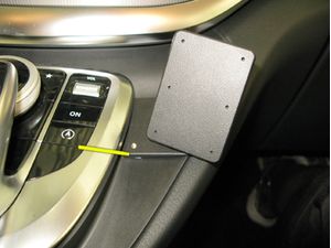 Brodit Монтажна скоба ProClip за Mercedes Benz V-Class 16-24, централна дясна част