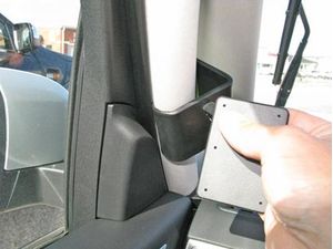 Brodit ProClip Halterung für Ford Galaxy/S-Max 16-22, links an Säule