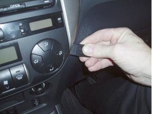 Brodit ProClip tartókonzol Toyota RAV 4 04-05