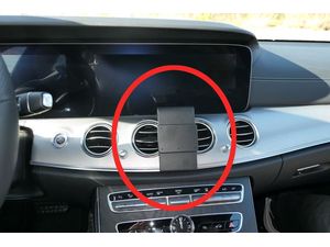 Brodit ProClip Mercedes Benz E-Class Convertible/Coupe/Sedan/Stationwagon 18-23, zesílený, na střed