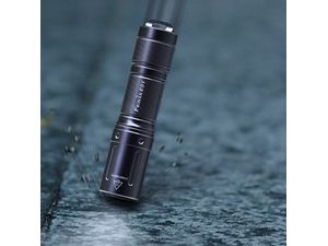 Lanternă Fenix E01 V2.0