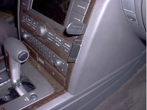 Brodit ProClip montážní konzole pro Volkswagen Phaeton 03-10, na střed