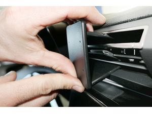 Brodit Suport de montare ProClip pentru Peugeot 508 19-23, pe centru
