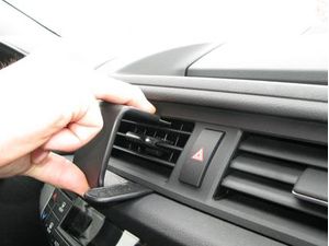 Brodit Монтажна скоба ProClip за Lexus CT 200 11-20, в центъра