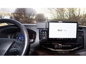 Brodit ProClip montážní konzole pro Ford Transit 25-25, na střed