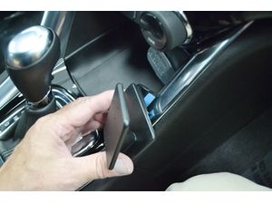 Brodit Suport de montare ProClip pentru Chevrolet SS 14-17, tunel central în jos