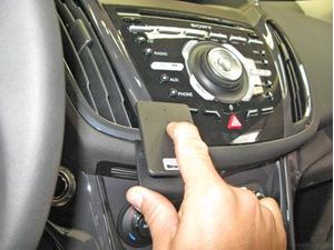 Brodit ProClip-Halterung für Ford Kuga 14