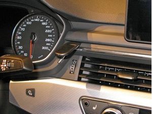 Brodit ProClip pentru Audi A4 Avant/Sedan 16-19/A4 Allroad/A5 17-19/Audi S5 17-20, pentru centru